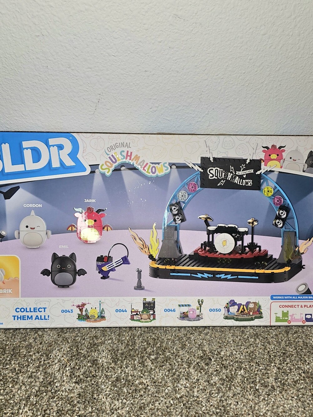 BLDR Squishbrik Squishmallows Concert Playset - Black, White, Pink